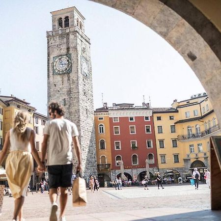 Me Ca - Appartamento Vacanze Riva del Garda Esterno foto