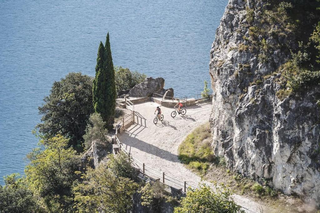 Me Ca - Appartamento Vacanze Riva del Garda Esterno foto